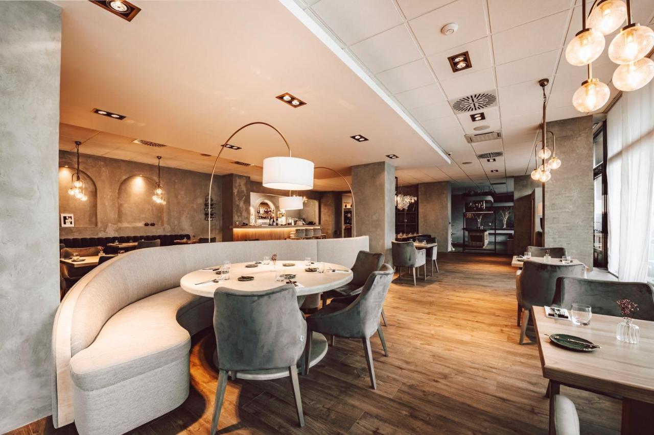 Hotel Palcat Tábor Extérieur photo